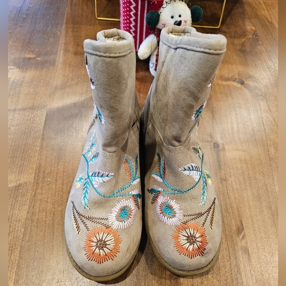 None Shoes - EUC Embroidered Faux Suede Boots with Floral Design